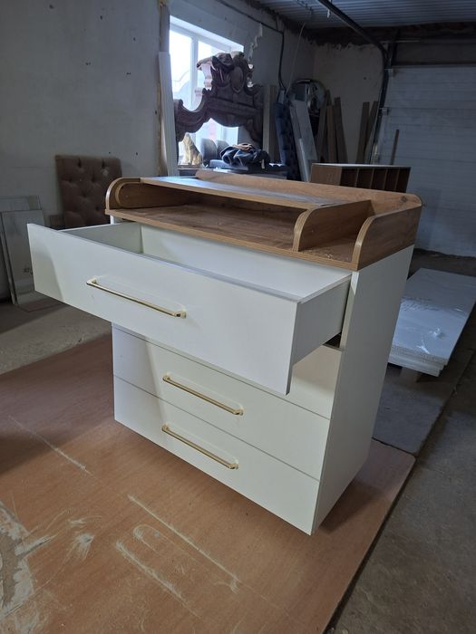 Продам абсолютно новый пилиналный комод