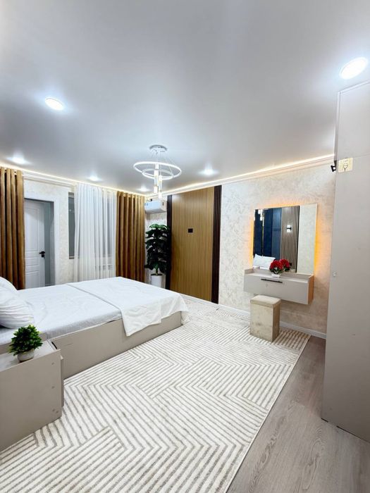 Продается квартира трех аомнатная Мукими Новза