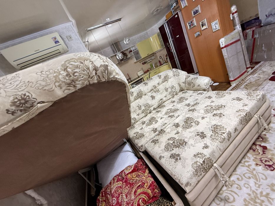 Продам угловой диван