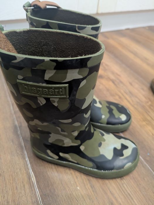 Детски боси боти filii и гумени ботуши bisgaard, подарък планинарски