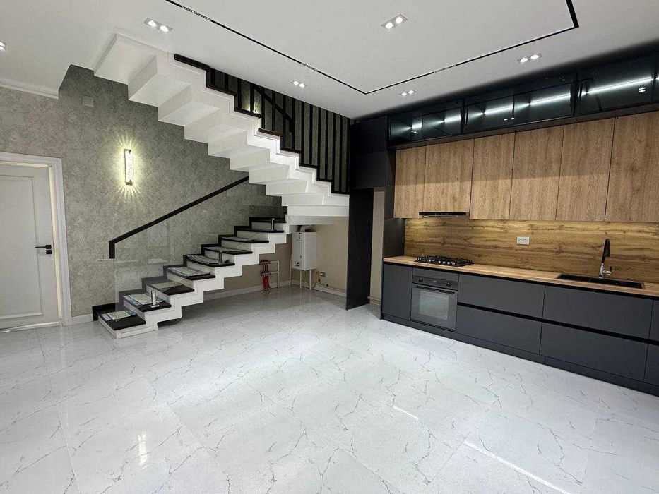 Гулистон 3да янги ховли сотилади