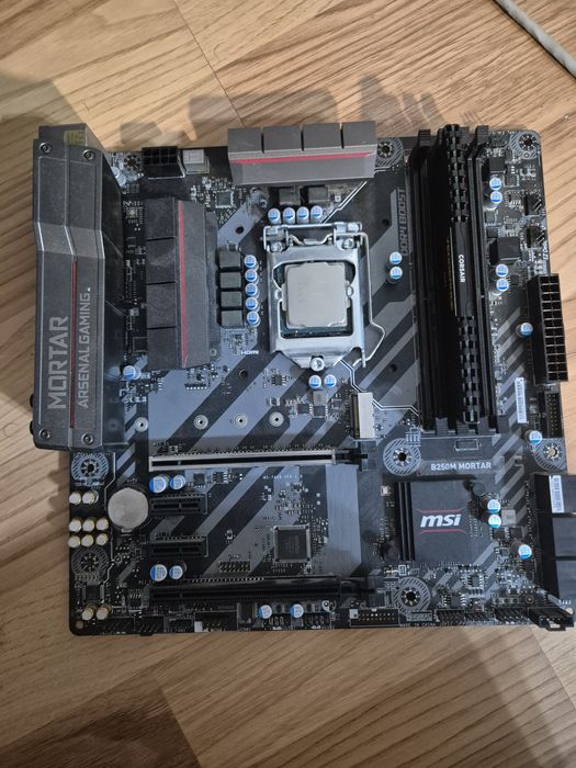 Vand kit pc- placa de baza + procesor+ ram
