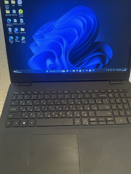 Ноутбук DELL отличное состояние