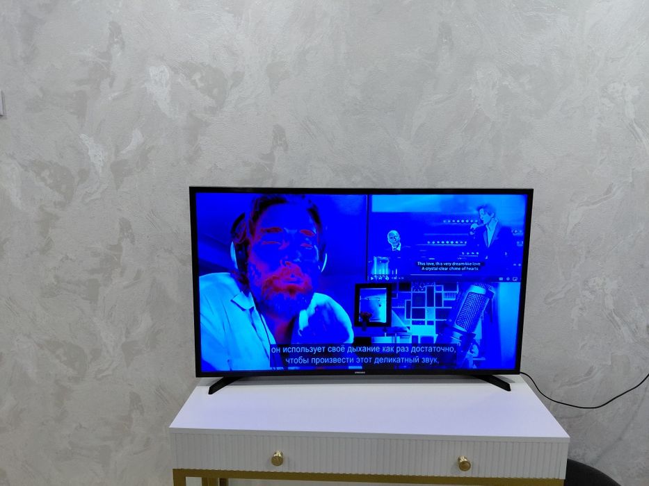 Продам телевизор диагональ 107. Самсунг