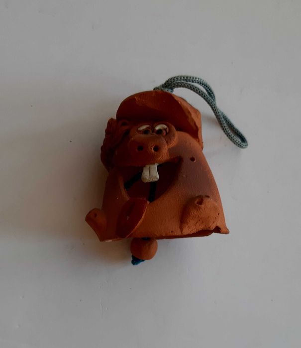 декоративни фигурки - камбанка, чаша и др., керамика, дърво и др.