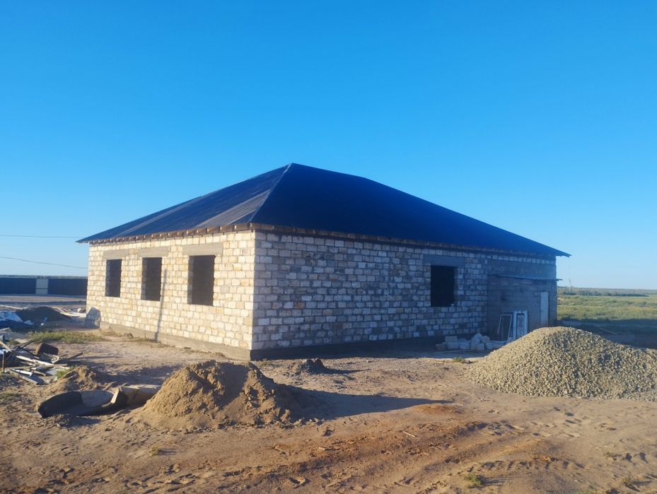 Толык битпеген уй сатылады