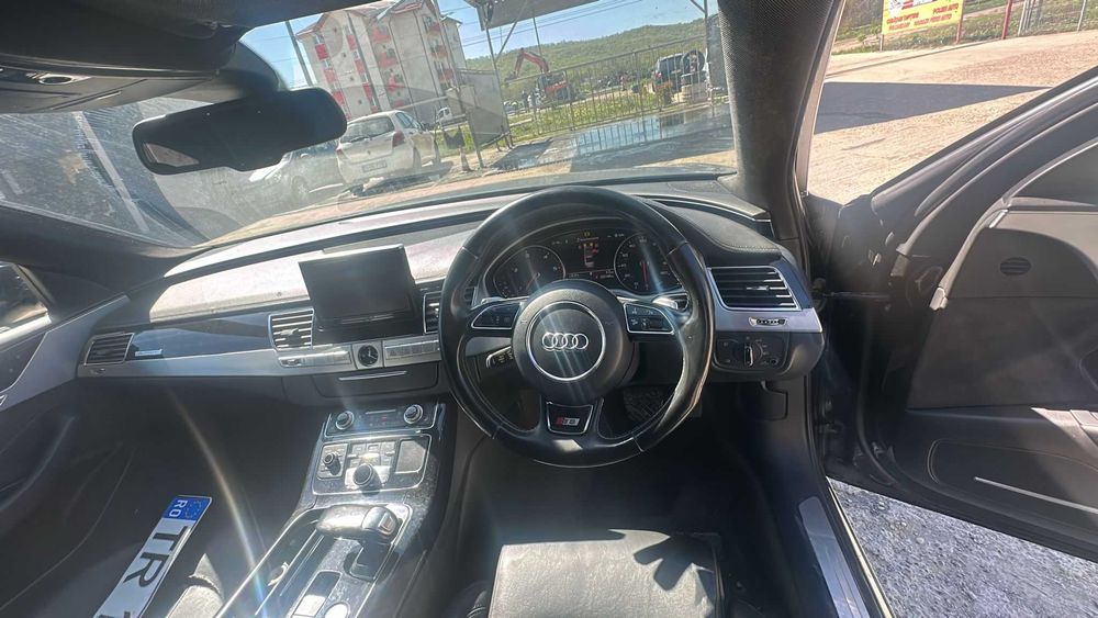 Dezmembrez Audi a8 D4