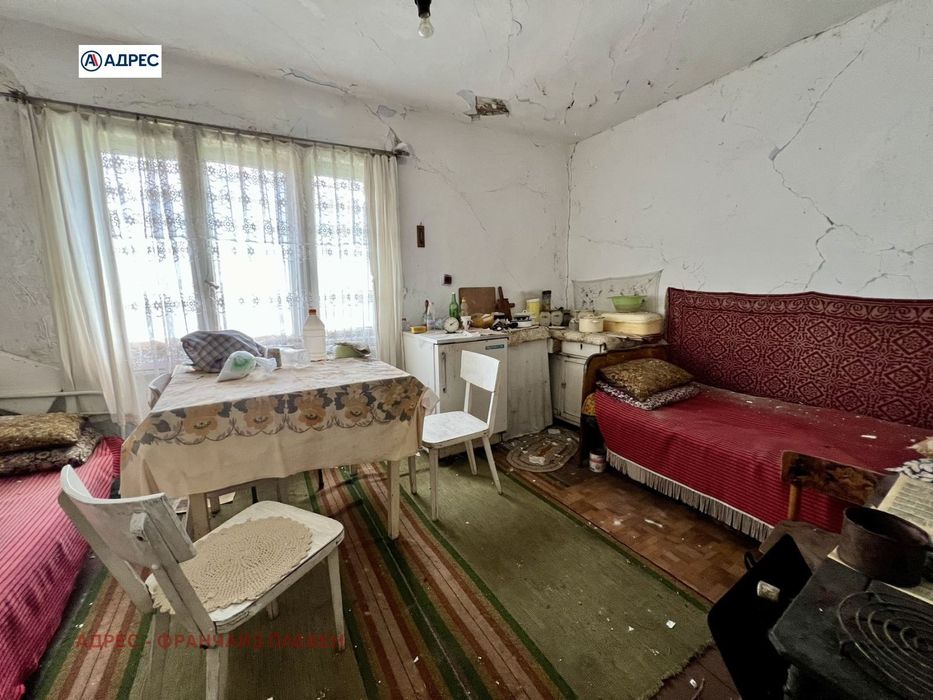 Продава се Къща в Угърчин - 152 кв.м за 50 €/кв.м - Снимка #6
