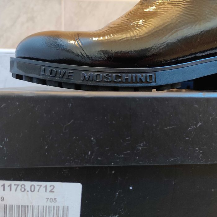 LOVE MOSCHINO  зимни дамски боти