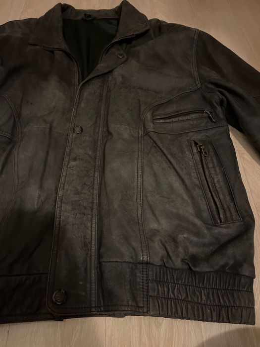 Vând geaca bărbătească, piele nubuc, mărimea 54-56(xl)