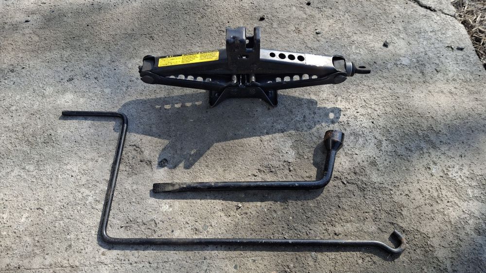 Оригинальный домкрат