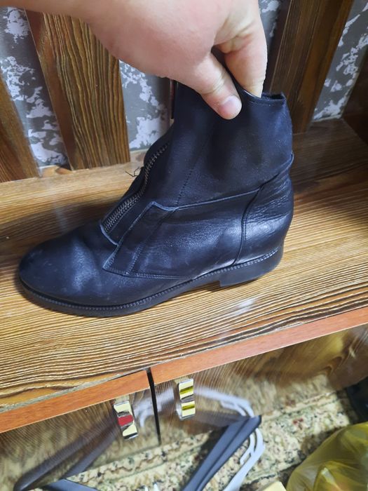 Продам сапожки кожаные
