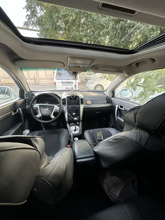 Chevrolet Captiva 2010 — 2