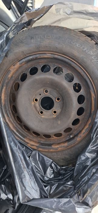 Vând jante tabla 16 inch + capace Audi