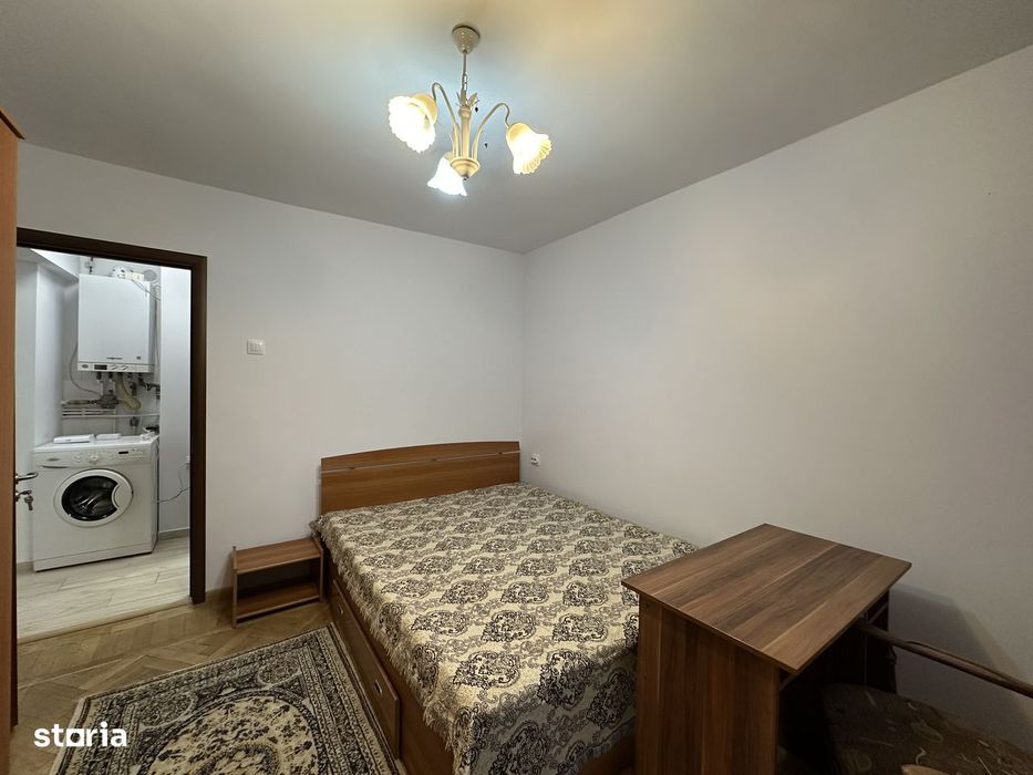 3 cam 70 mp,  Centru- Bld Stefan Cel Mare- Mamma Mia