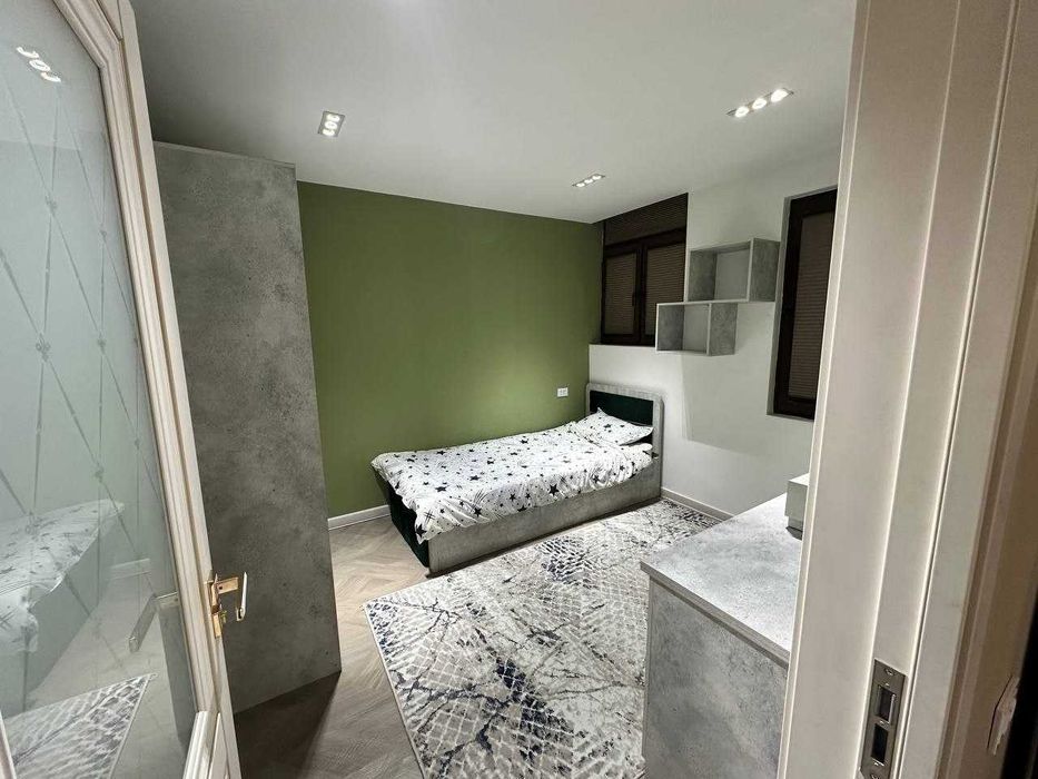 корзинка Аэропорт  3+2/4/15  151м²