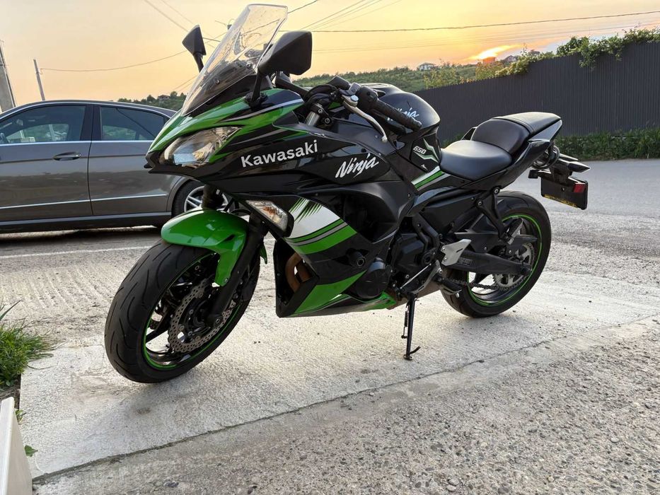Kawasaki Ninja 650, impecabila, 68cp, 10.000km