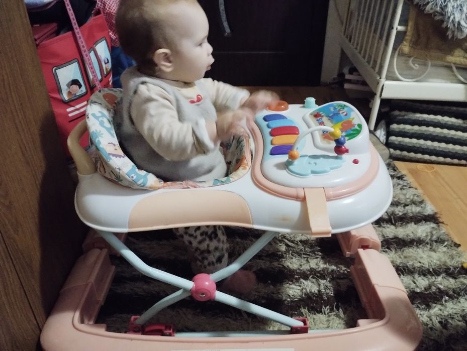 Premergător copii 1-3 ani cu loc de joaca