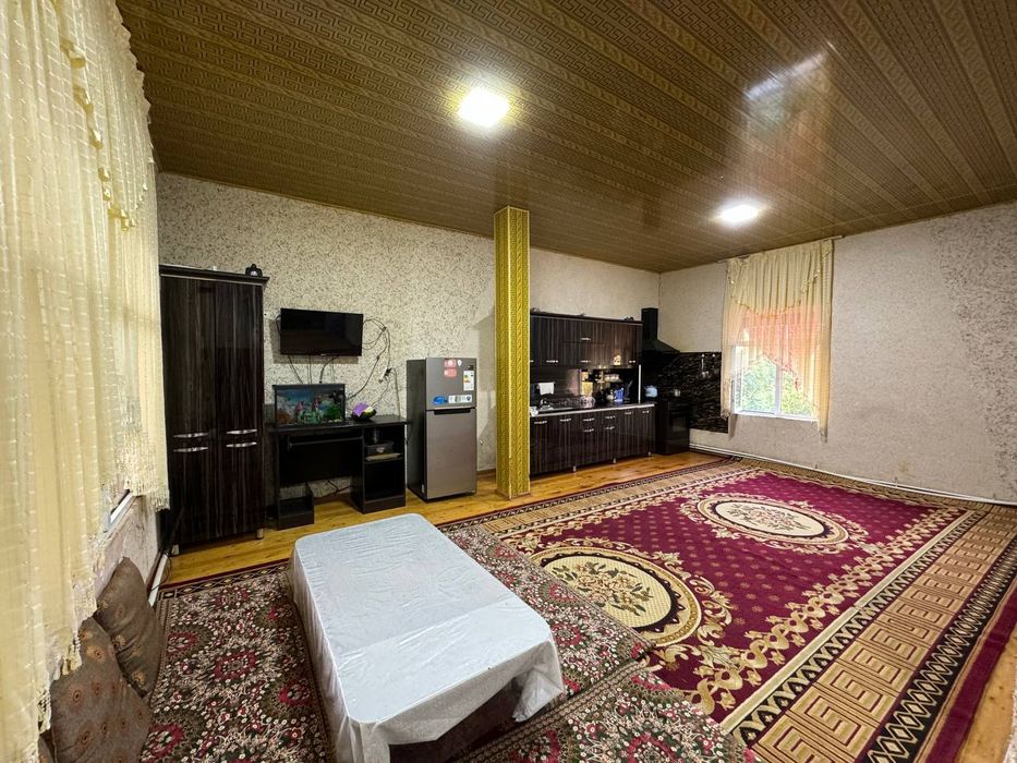 Срочно,,!Ховли сотилади иккита оила яшаши ун мулжалланган. Варианлар