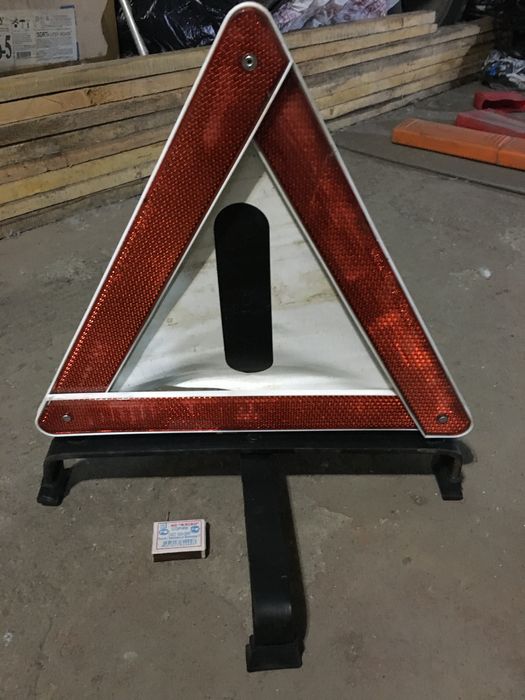 Продам знак аварийной остановки авто