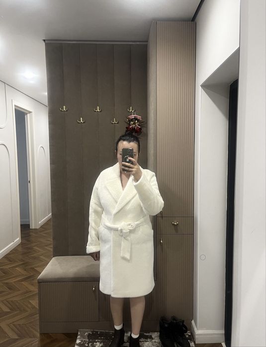 Верхняя одежда Пальто