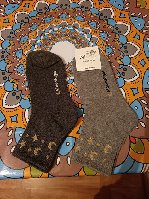 Платье красивое.Носки.