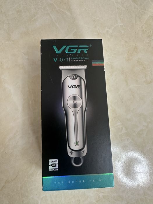 Машинка для стрижки аккумуляторная новый состояный