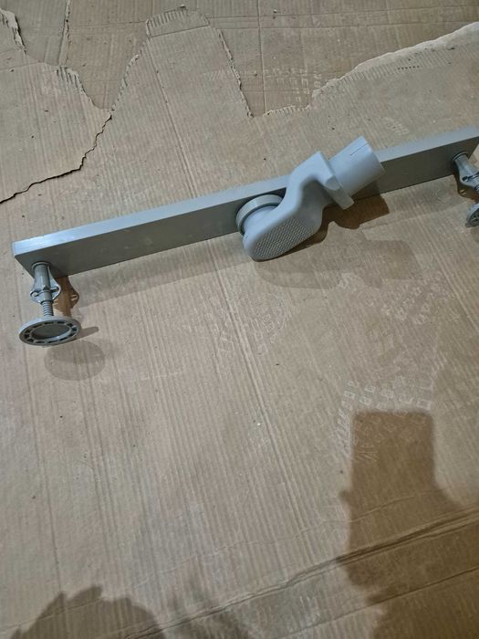 Линеен сифон за баня