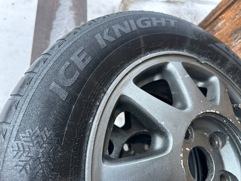 Продам комплект колес 5/114.3