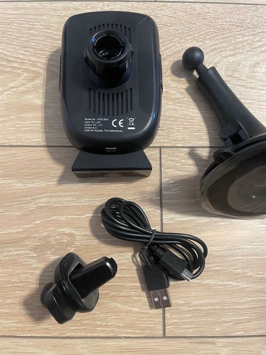 Phone holder - auto clamping & 5W wireless charging