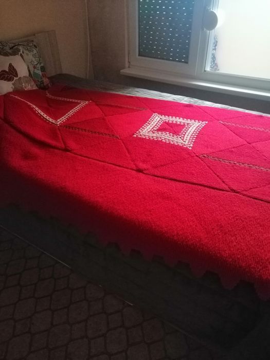 Ръчно плетено  покривало за легло, диван