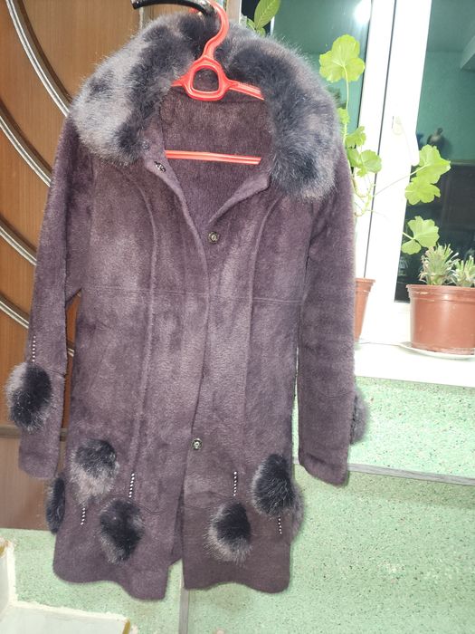 Обувь и зимние  одежды.