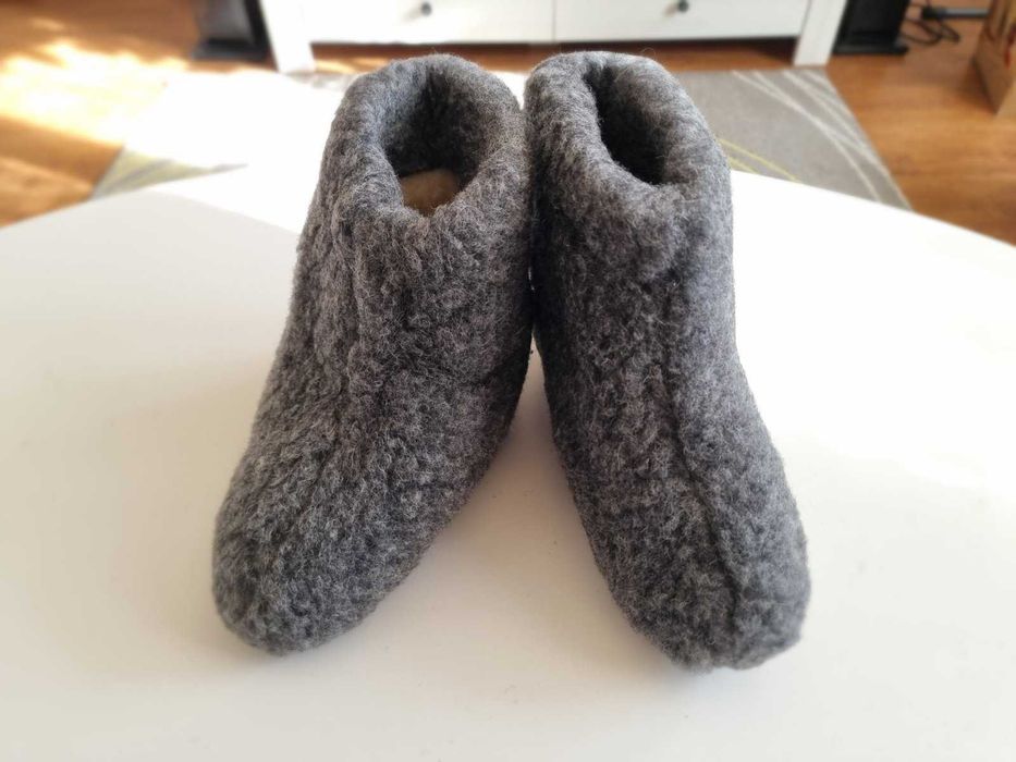 Домашни пантофи от вълна