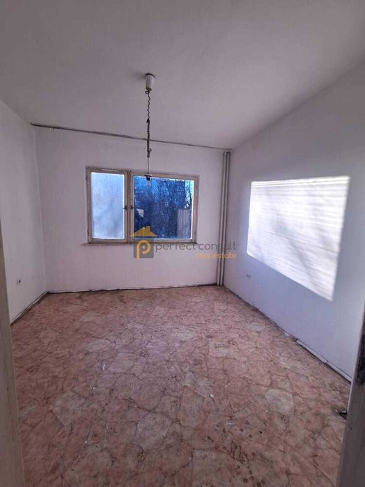 Продава се Тристаен апартамент в Пловдив, Христо Смирненски - 67 кв.м за 1016 €/кв.м - Снимка #2