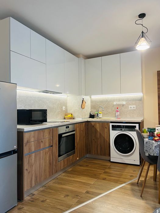 Дава се под наем Двустаен апартамент в Варна, Левски - 60 кв.м за 408 € - Снимка #1