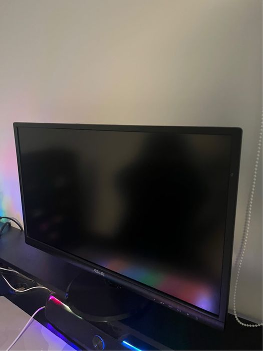 Vand monitor Asus 60hz