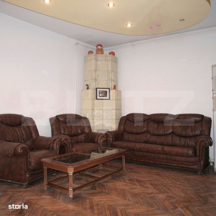 Casa de vanzare, 160 mp, zona Centrala