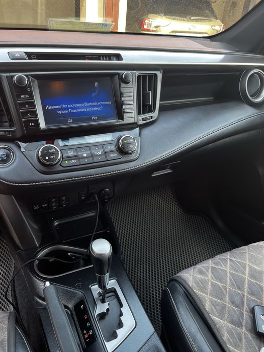 Автомашина Раф 4