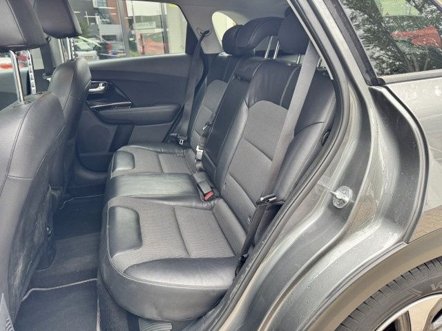 Kia Niro/ Hybrid/ Camera/Trapa/ Distronic/Automata/