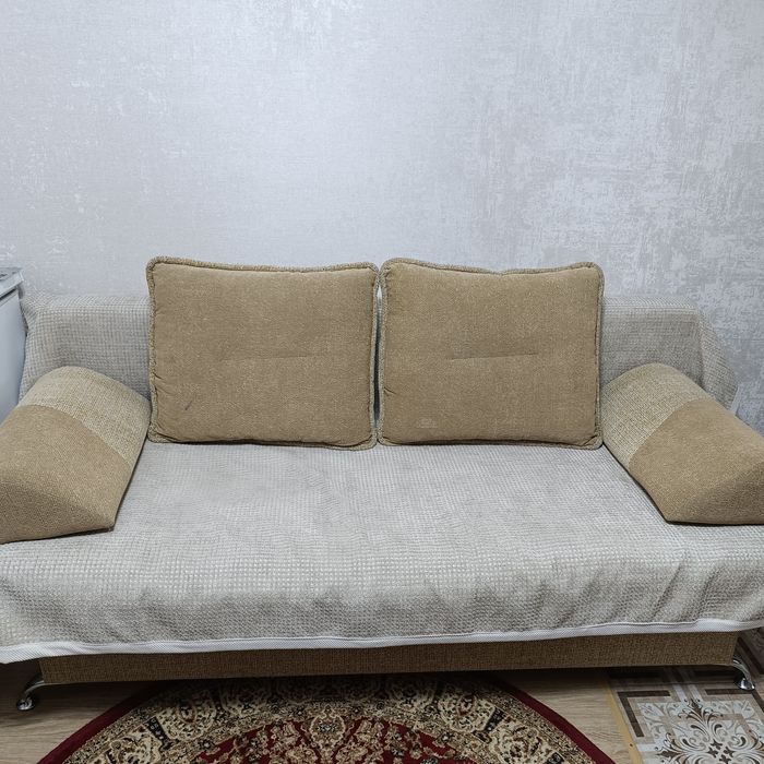 Диван - тахта в отличном состоянии