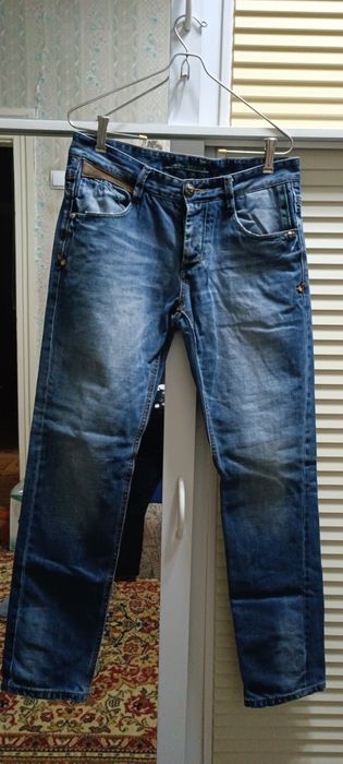 Мужские джинсы, классические брюки, лонгслив, свитшот