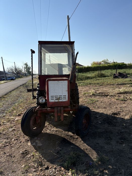 Трактор т 25 в хорошем состоянии