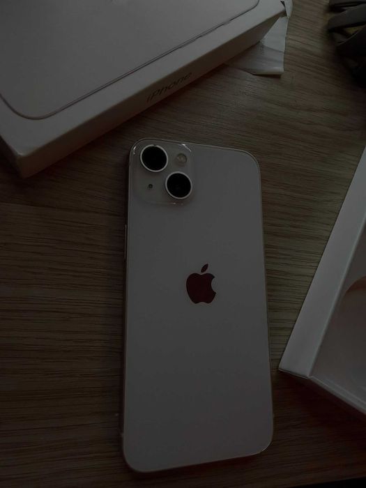 telefon iphone 13 white