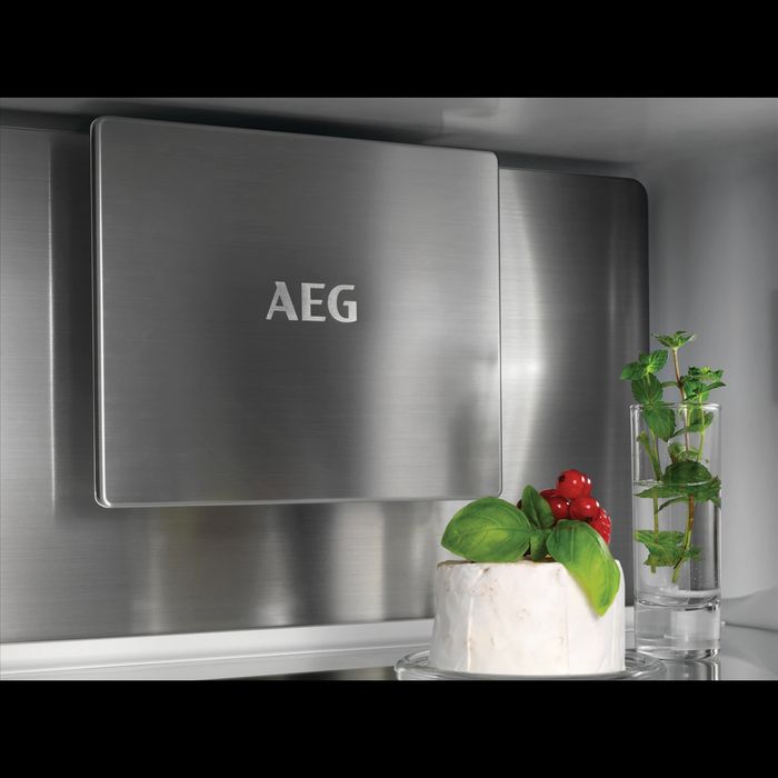 Frigider Incorporabil AEG OSC8M18ADC 245l import GERMANIA GaranțieTL09