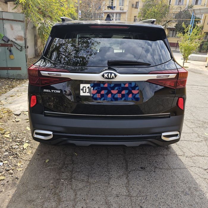 Продам автомобиль Kia Seltos 2021 года премиум класса