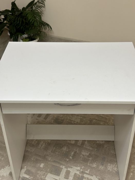 Белая парта, 60х80