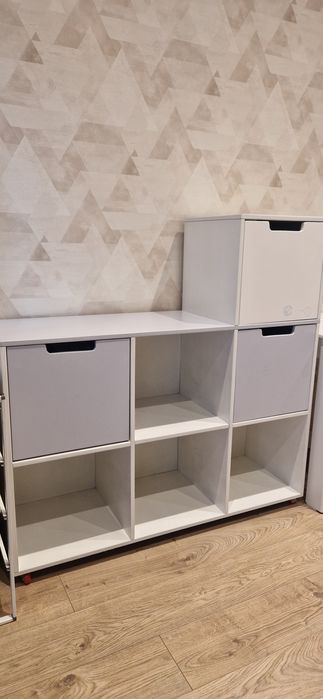 Стеллаж для игрушек