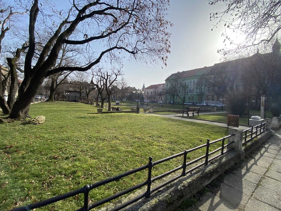 Proprietar inchiriez apartament - Piata Pleveni (langa facultati)