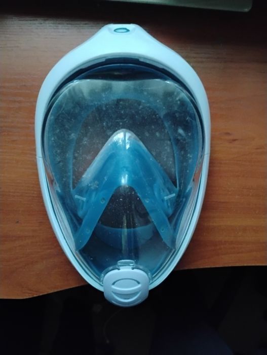 Маска за плуване с шнорхел