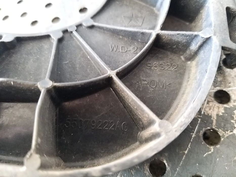 Suport dreapta bara spate jeep grand cherokee 4 wk wk2 55079222ag
